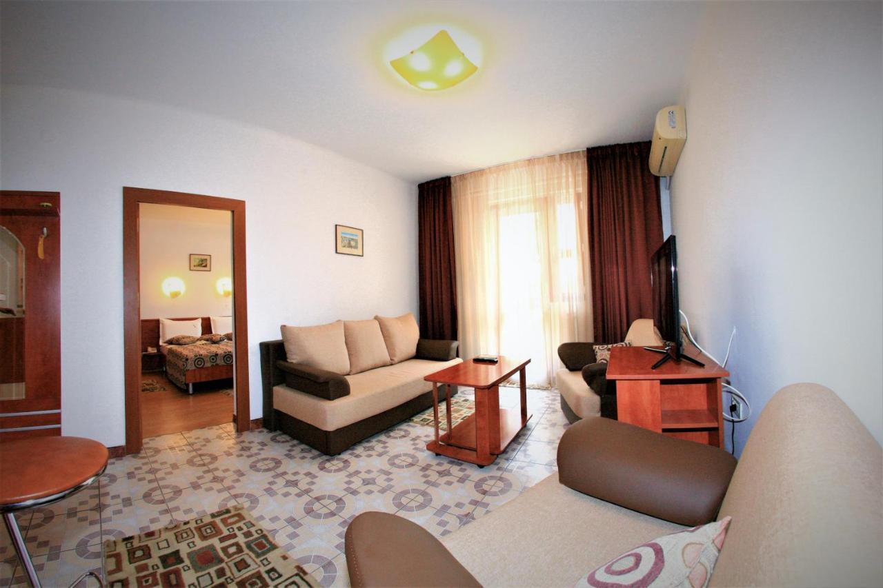 Hotel Amurg Ефоріє-Суд Екстер'єр фото