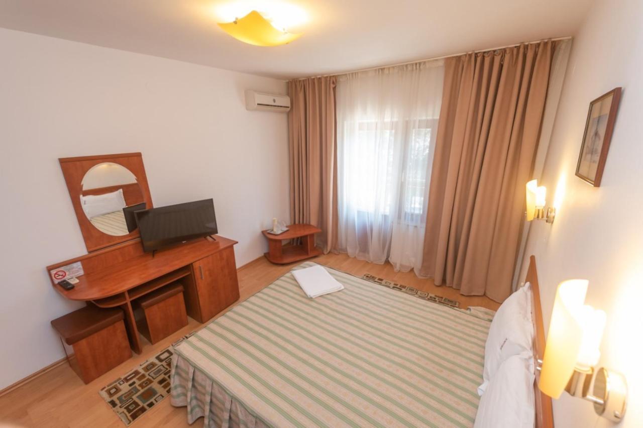 Hotel Amurg Ефоріє-Суд Екстер'єр фото
