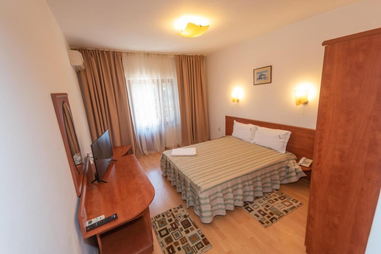 Hotel Amurg Ефоріє-Суд Екстер'єр фото