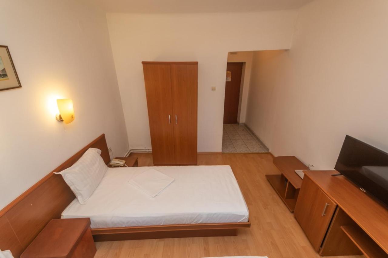 Hotel Amurg Ефоріє-Суд Екстер'єр фото
